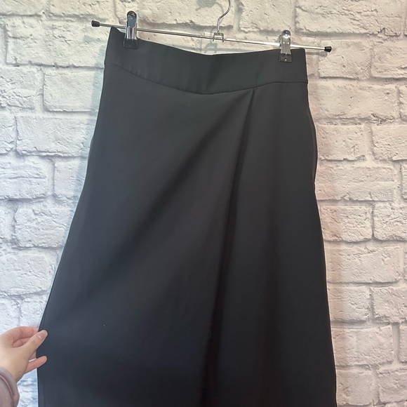 Lululemon with the flow pant - Picture 4 of 6